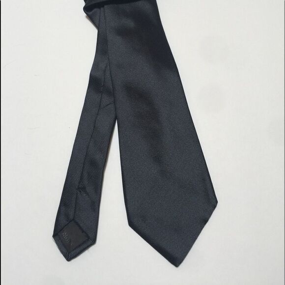 Giorgio Armani Silk Tie  - Picture 1 of 8